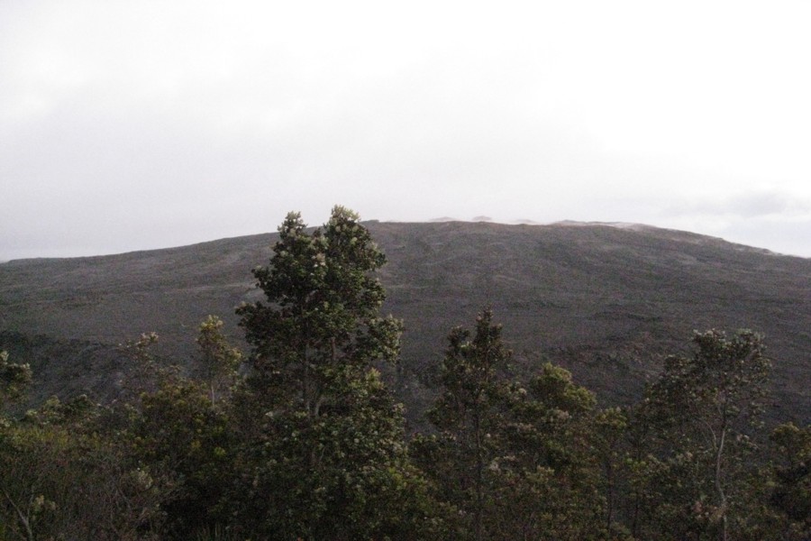 ../image/volcano - pu'u o'o vent from mauna ulu lookout 4.jpg